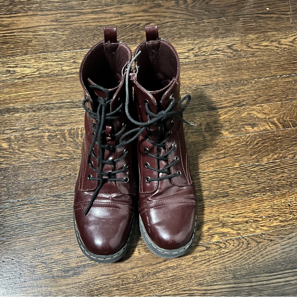 Arizona red combat boots